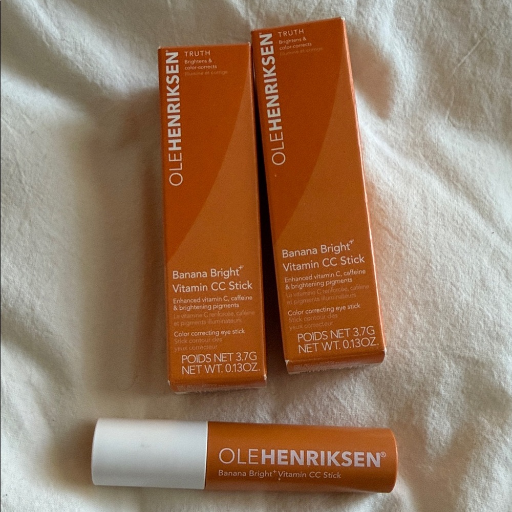 OLEHENRIKSEN Banana Bright CC Stick Apricot